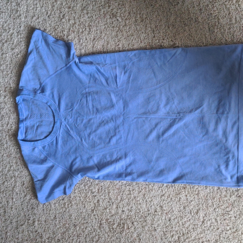 Lululemon Swiftly Tech tee